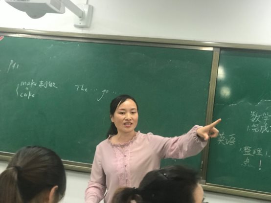 D:\儿子资料\小学\三年级\家长会\照片\FullSizeRender(8).jpg