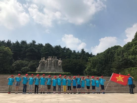 D:\儿子资料\小学\三年级\新闻稿\你是我的英雄-雨花烈士陵园游20190721\IMG_5138.JPG