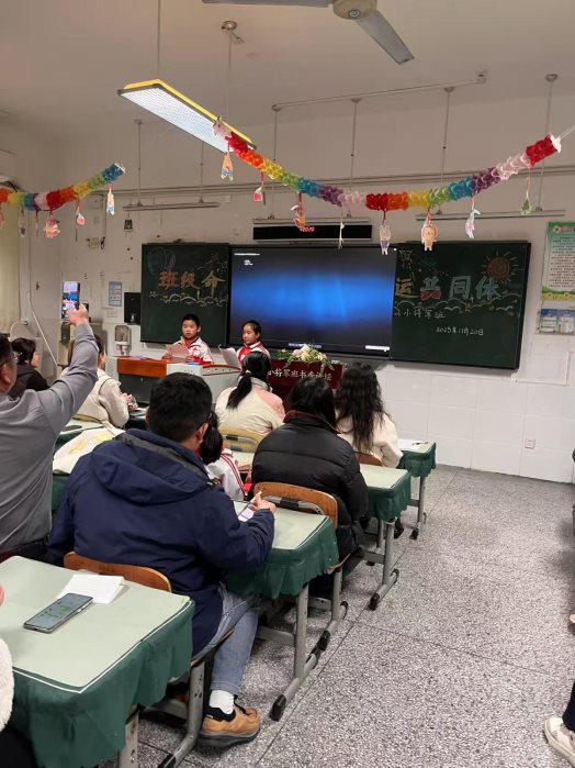 0eac7cf34077459600e4052c40ebba03