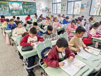 EA832C7060431950FDD8F812A5AC069C