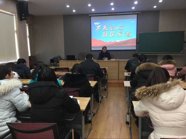 C:\Users\a\Desktop\QQ图片20180105225055.jpg